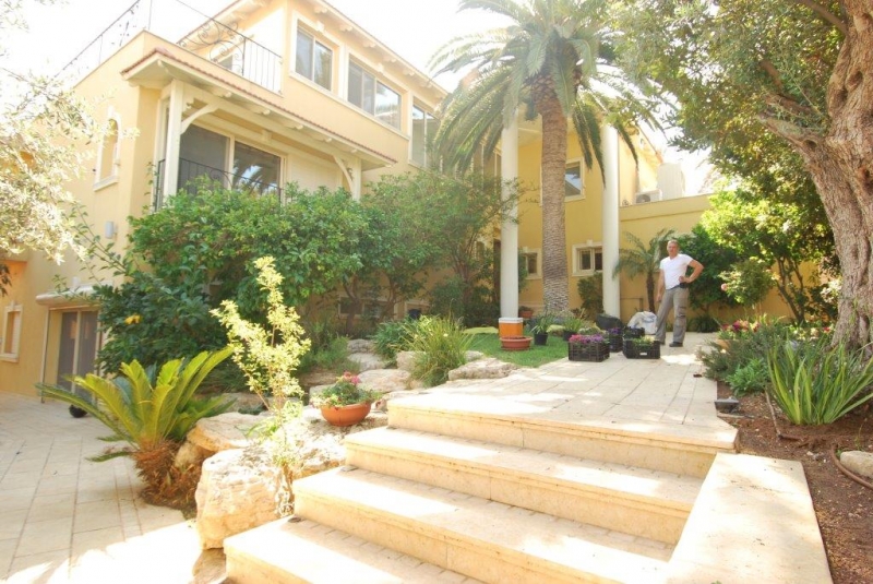 home for sale in Herzliya Pituach